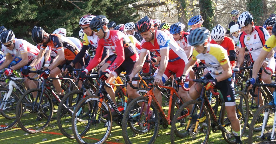 Cyclo-cross - Nicolas Goux vainqueur à Ondes (31)