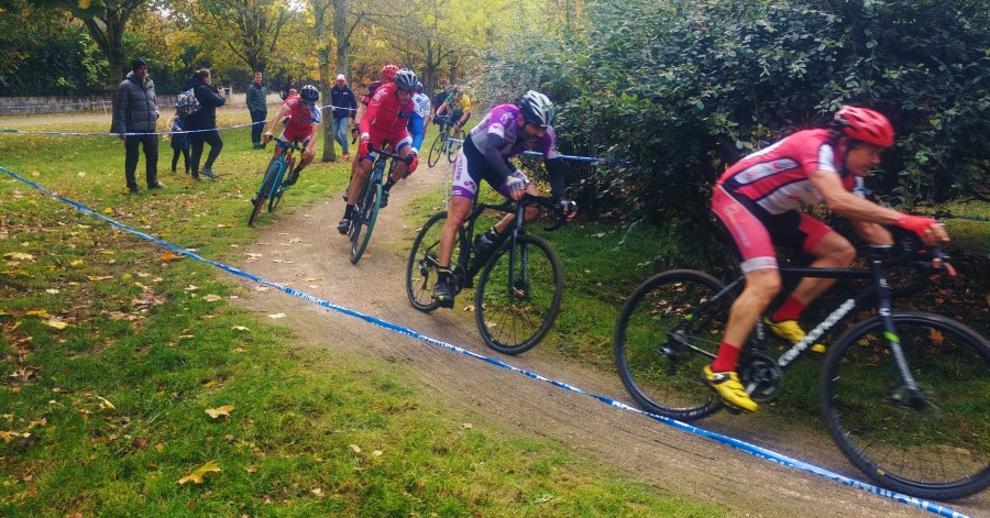 Gabin Rau remporte le cyclo-cross de Roquettes (31)
