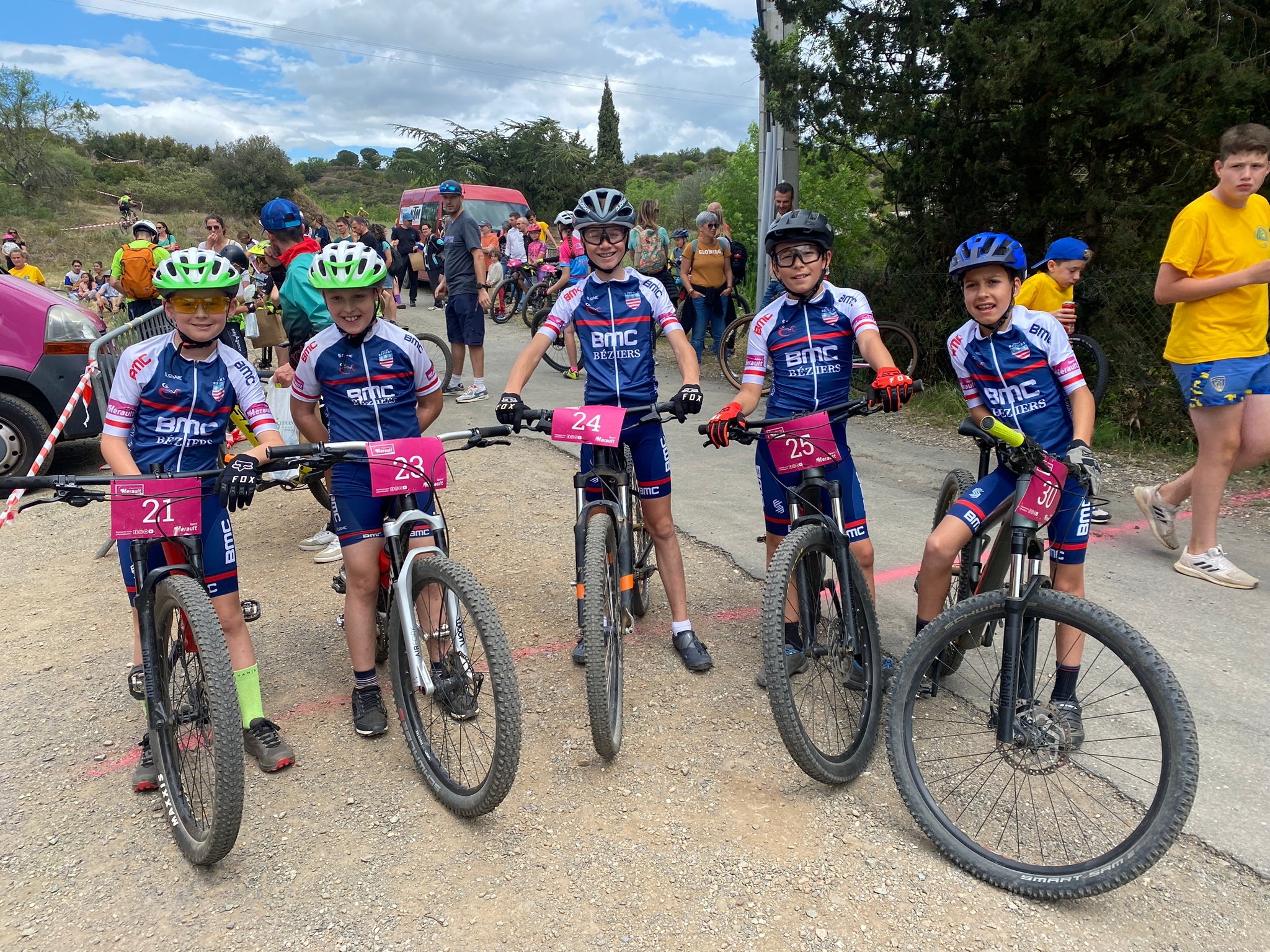 Les jeunes vetétistes du BMC-BÉZIERS au XCO de saint chinian !